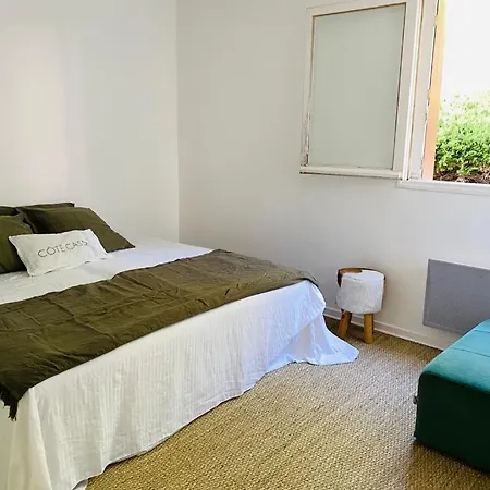 T3 70M2 - Balcon & Parking - Proche Plage & Centre